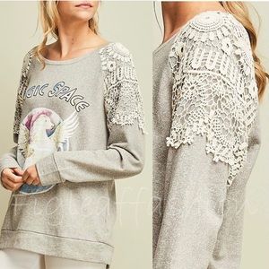 Graphic Lace Sweatshirt Boho Trend